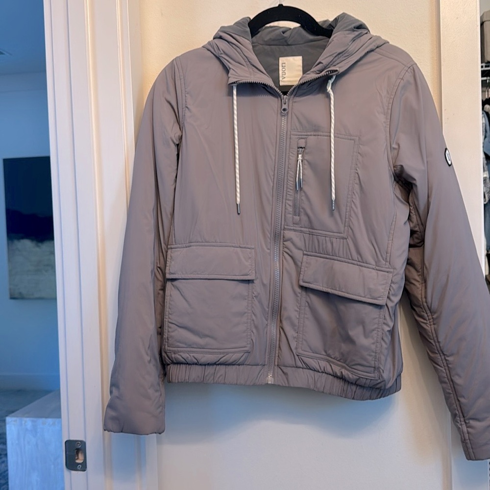 Vuori Women’s Tahoe Insulated Jacket Size S VW514 Full Zip